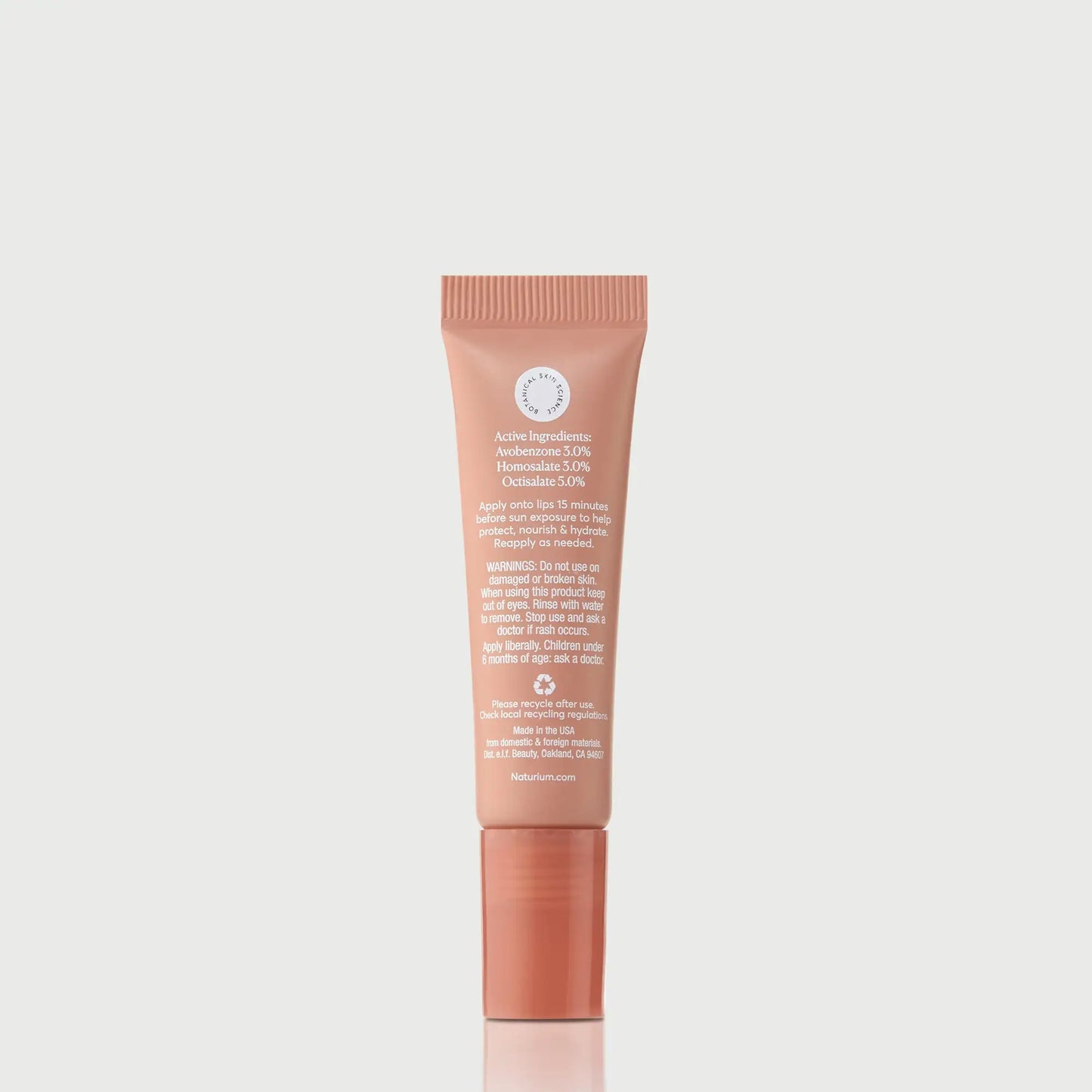 phyto-glow-lip-balm-spf-45-getaway-e4 NATR-10126_PhytoGlow_SPF_Getaway_primary_capon_back_bonebkgd_1.webp