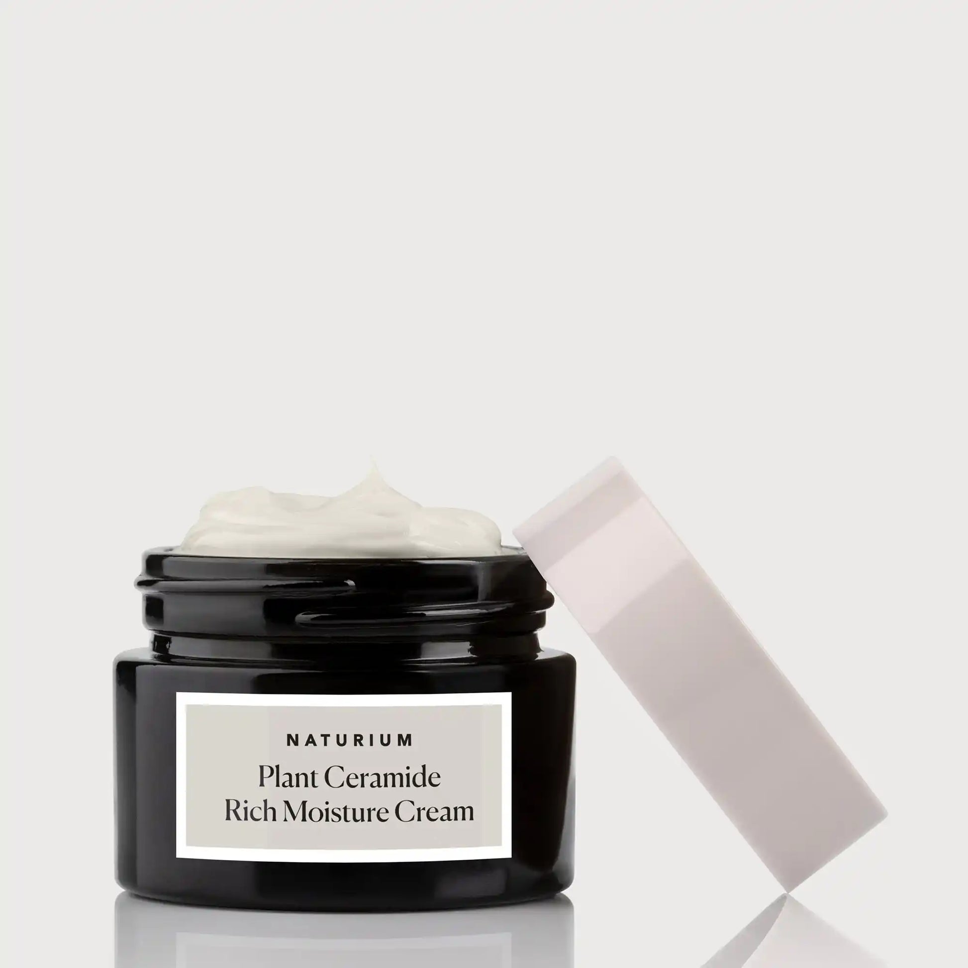 plant-ceramide-rich-moisture-cream-z0 NATR_Catalog_PCRM-Cream-CapOff.webp
